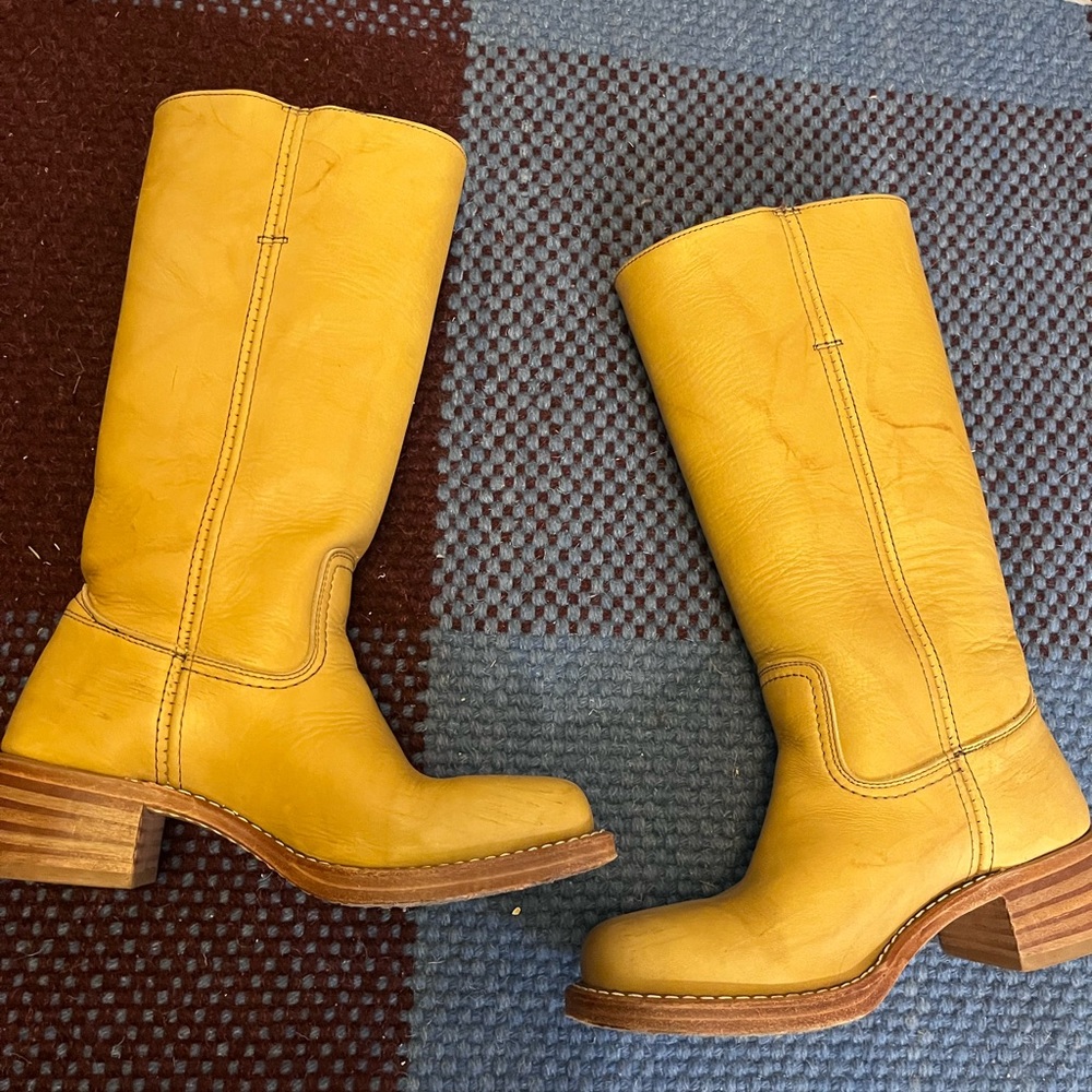 Frye campus boots banana yellow 8m - Picture 2 of 5